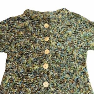 Leo & Nicole Green and Blue Knit SweaterLeo & Nicole Chunky Boucle Knit Cardigan